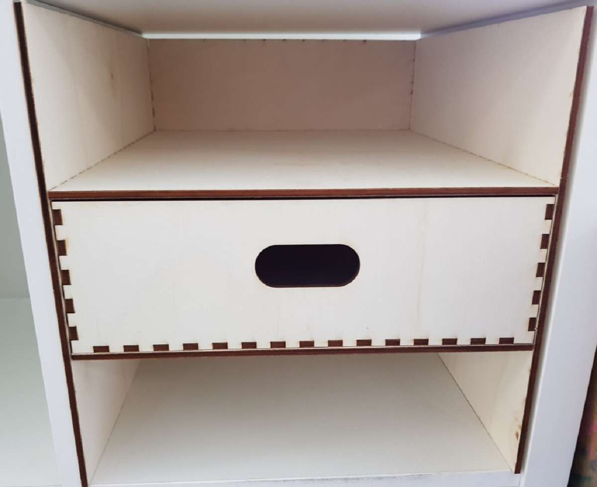 Picture of box.